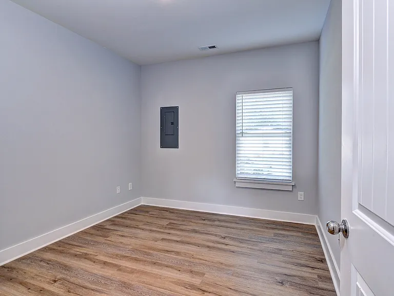 102 Magruder Ave — Photo 16