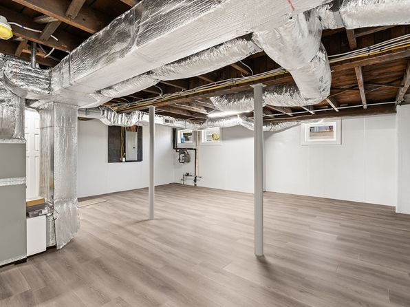 278 Main St, Easthampton, MA 01027