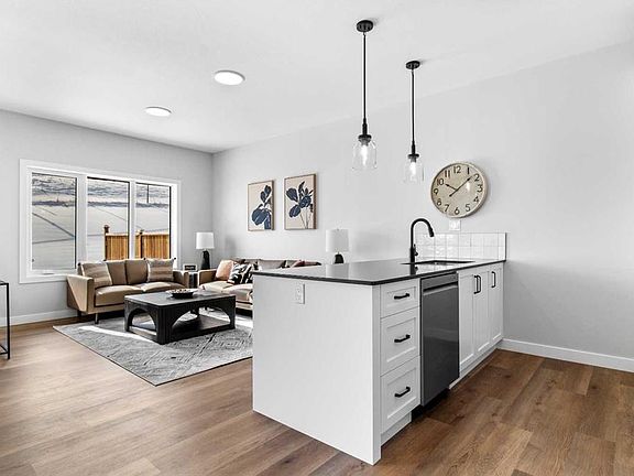 4th image of 44 N Concord Rise