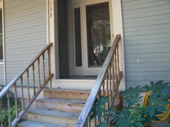 133 Hawthorne Dr