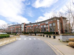 22 E Royal Ave #319, New Westminster, BC V3L 0G9