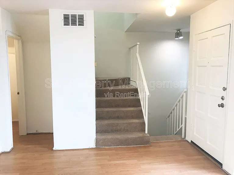 691 S Marengo Ave #4 — Photo 13