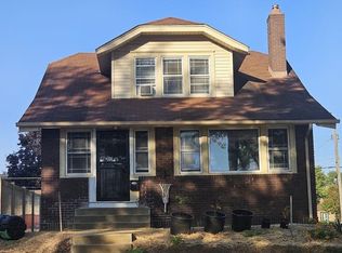 1437 Sheldon St, Saint Paul, MN 55108