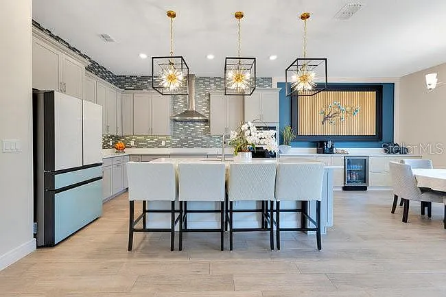 5 bed, 4.5 bath, 3561 sqft, $5,800 — Photo 3