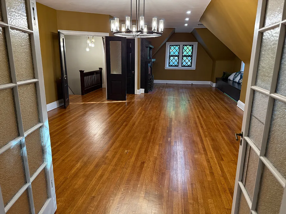 250 W Tulpehocken St #3
