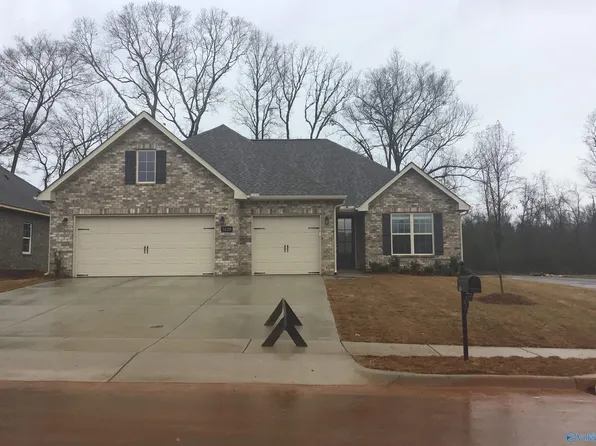 3120 Lisa Ln SE, Decatur, AL 35603