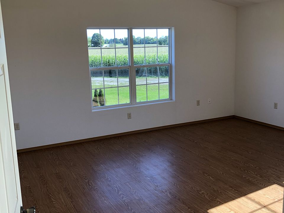 PL220E - Master Bedroom_10032019