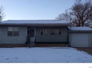 635 N Main St, Saint Clair, MO 63077