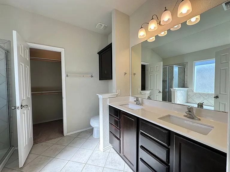 702 Deborah Kay Dr — Photo 17