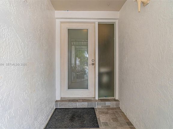 4th image of 22 NW 108th Ct