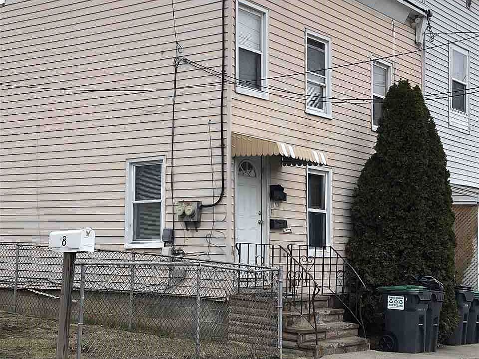 1st image of 10 1st Ave