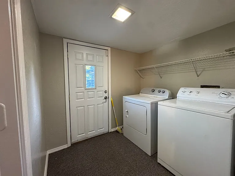 602 E Randolph Ave — Photo 9