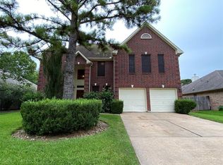 10715 Oak Acres Dr, Houston, TX 77065