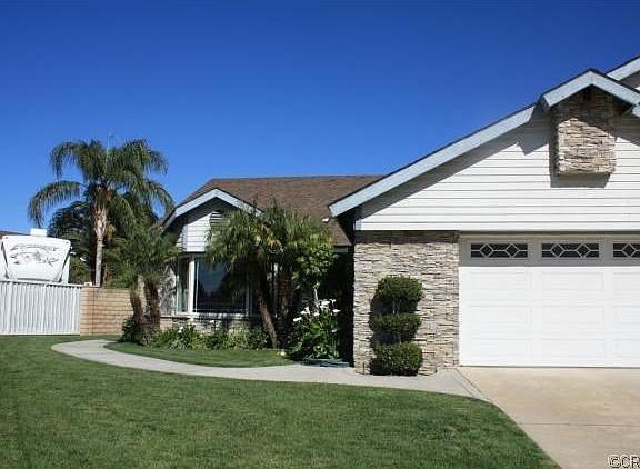 2nd image of 2841 S Virginia Pl