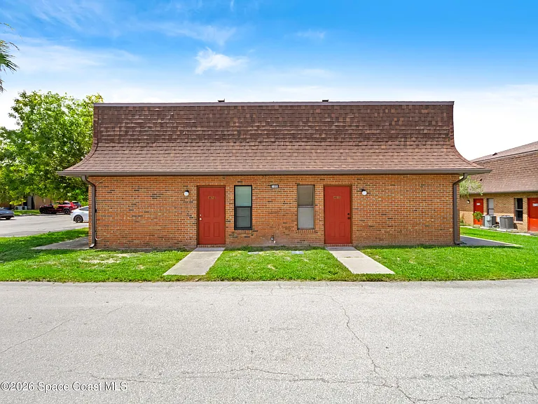 4616 Overlook Dr NE #14 — Photo 2