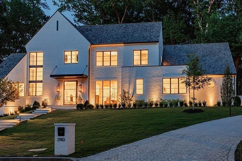 1st image of 2983 Habersham Ct NW