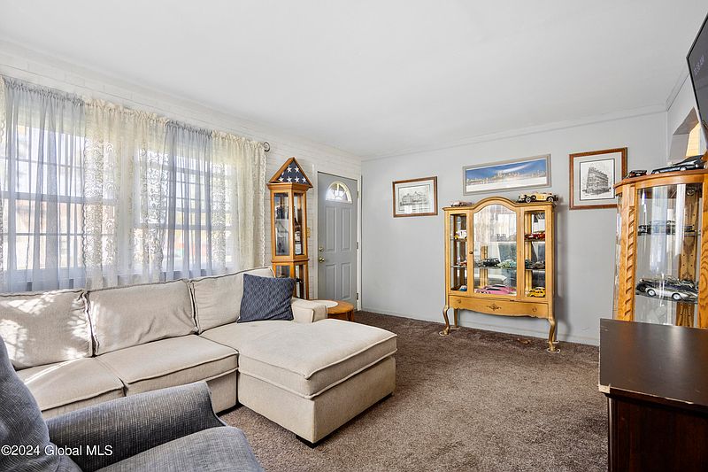 5th image of 45 Bailey Avenue