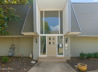 812 La Fontenay Ct, Louisville, KY 40223
