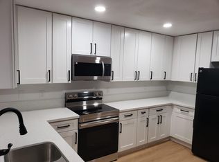 2464 Paradise Village Way, Las Vegas, NV 89120