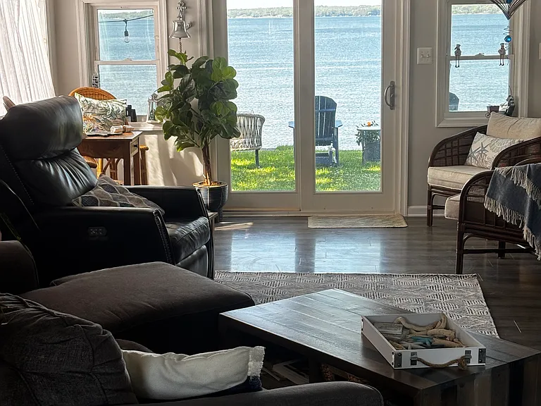 Patuxent Ln — Photo 7