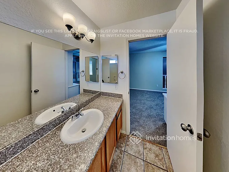 1117 E Jensen St — Photo 12
