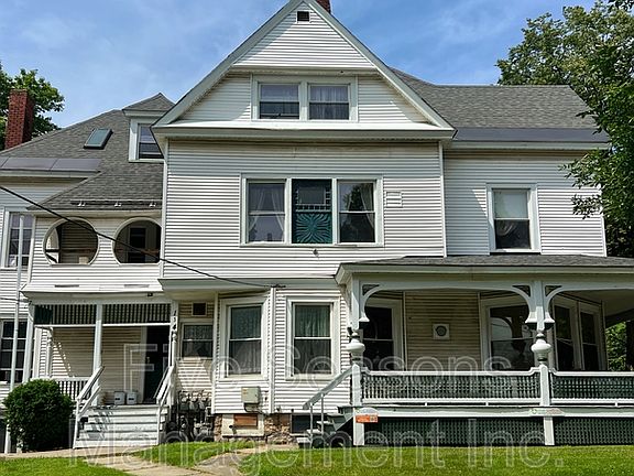 3rd image of 134 Buell St APT 2