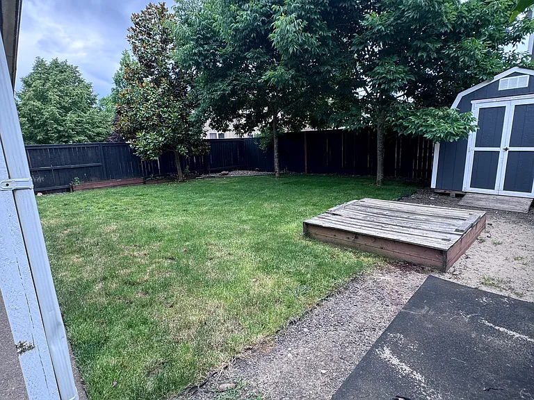 4046 Thoroughbred Ave SE — Photo 2