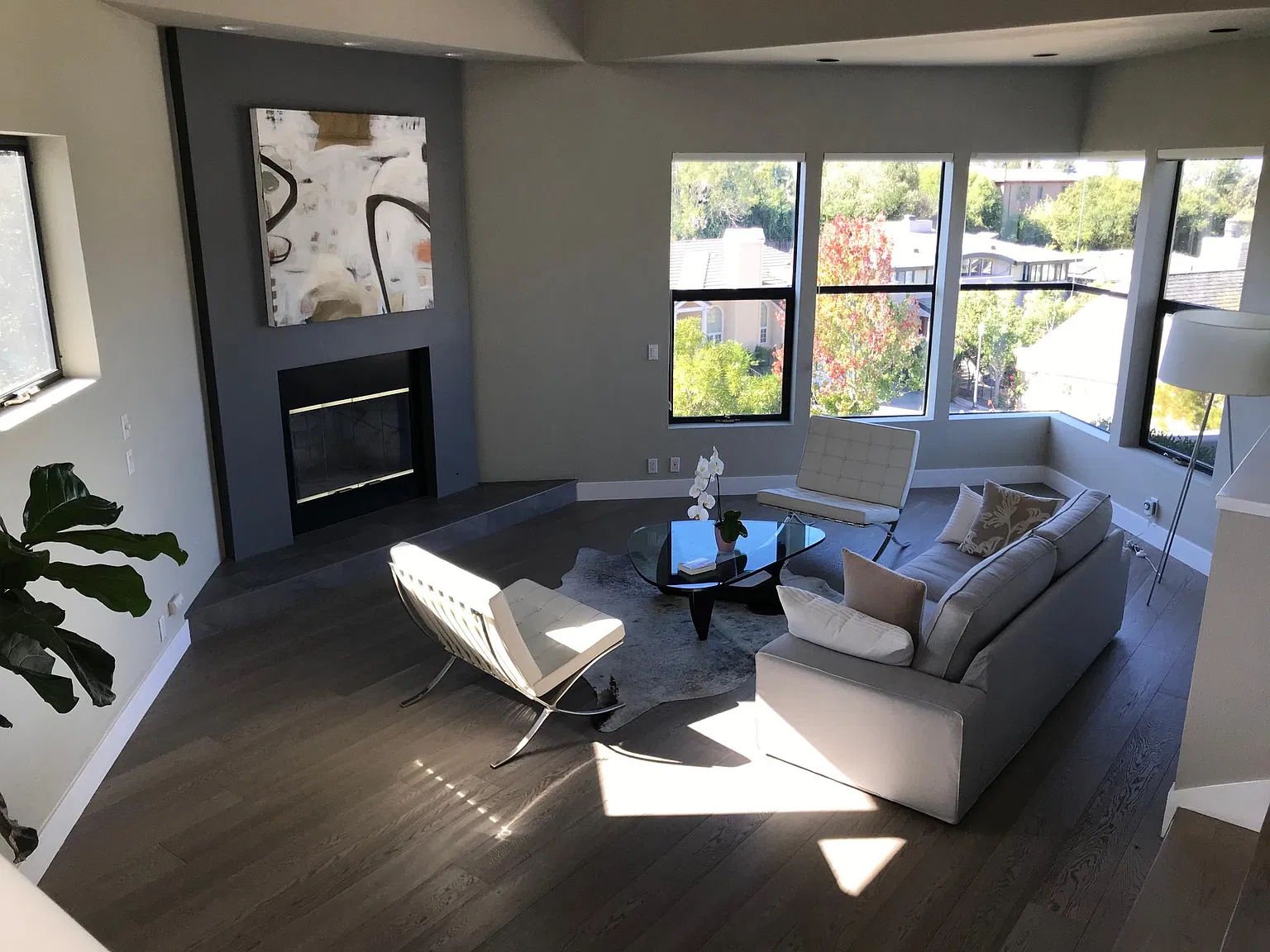 4 bed, 3305 sqft, $11,900 — Photo 2