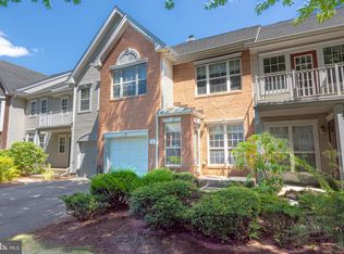 6 Howe Ct, Pennington, NJ 08534