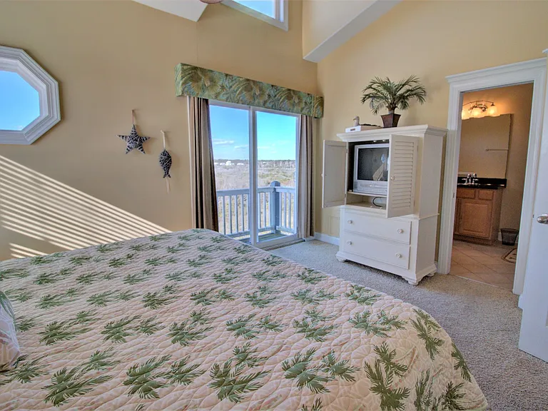 211 Goldsboro Dr — Photo 19