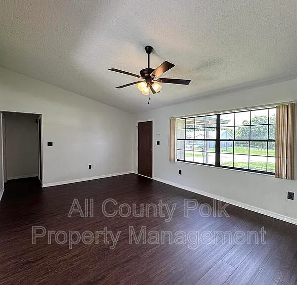 8601 Sunnydale Ln — Photo 5