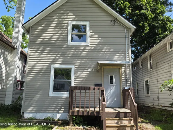 1019 Hickory St, Lansing, MI 48912