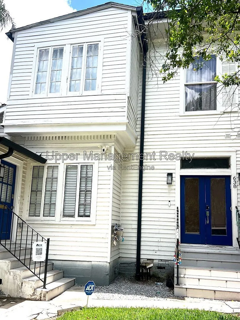 3 bed, 2.0 bath, $5,550 — Photo 1