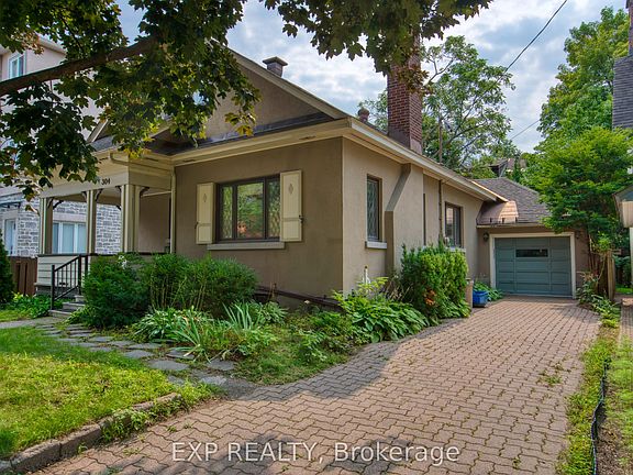 4th image of 304 Stewart St #B