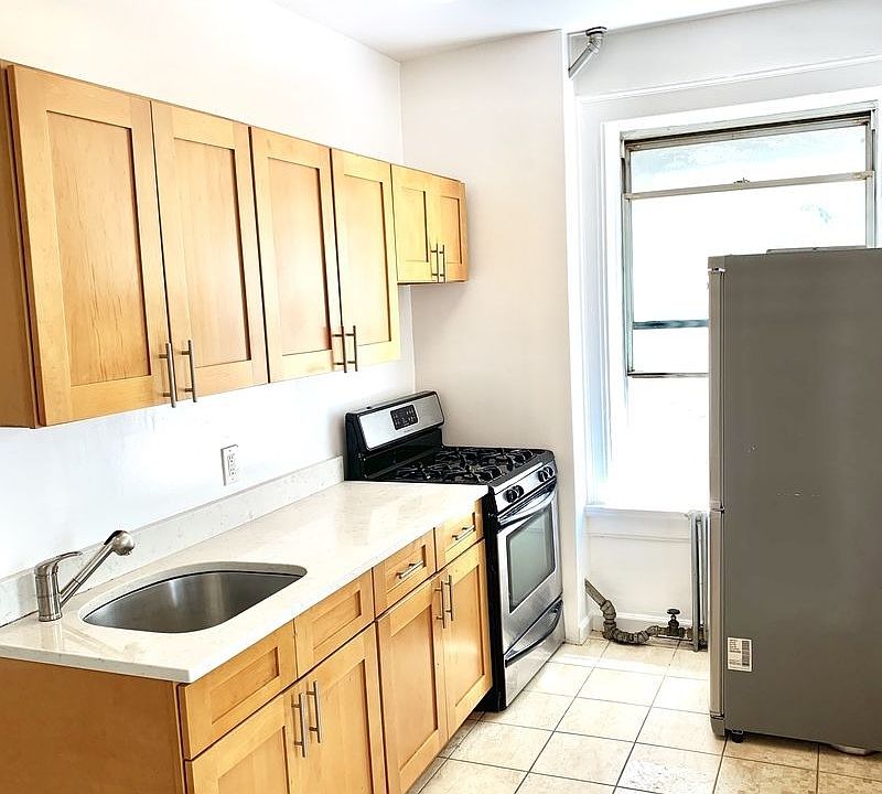 1st image of 3264 44th St APT 2R