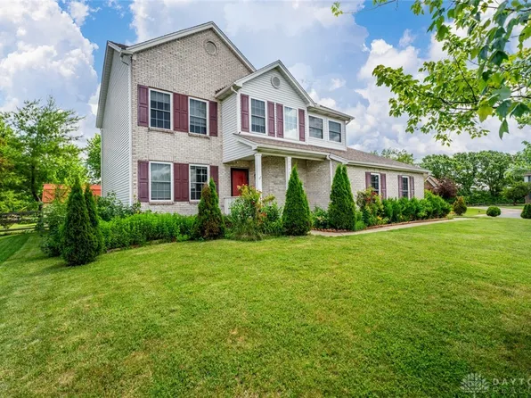 6748 Woodsedge Dr, Liberty Township, OH 45044