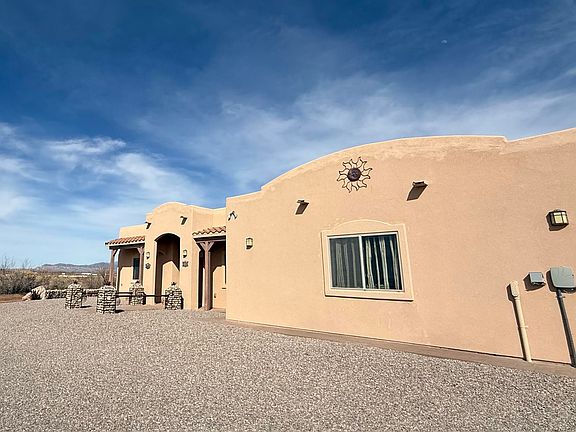 5th image of 577 Riata Rd