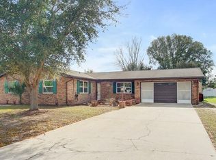 35115 Redbud Ln, Fruitland Park, FL 34731