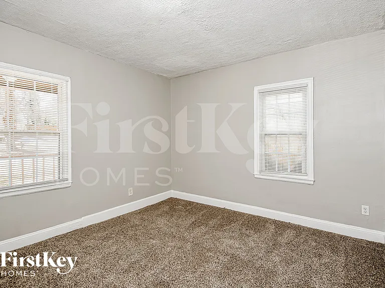 1567 Mayflower Ave SW — Photo 16