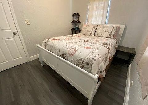 4th image of 1700 NW 4th St #1
