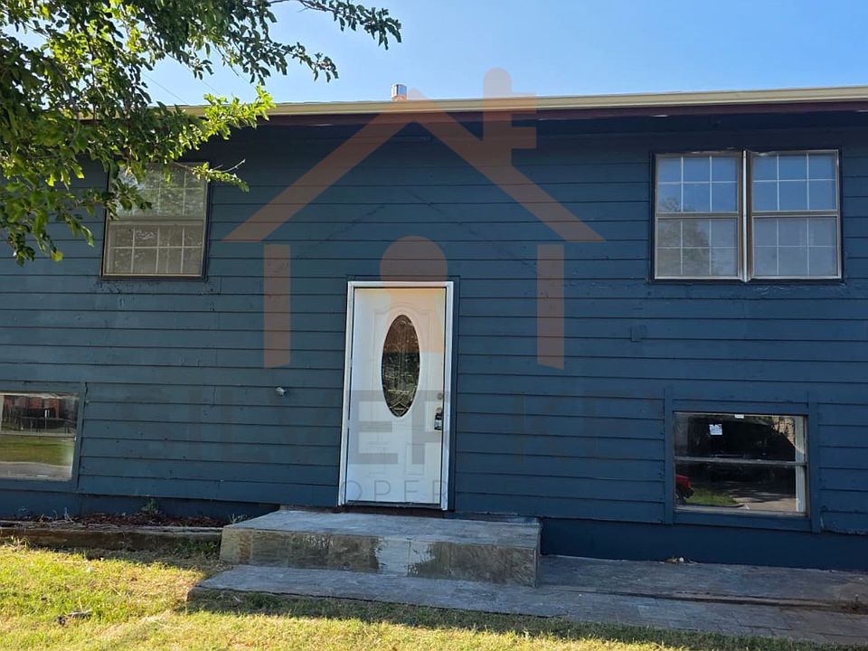 1st image of 5306 NW Elm Ave
