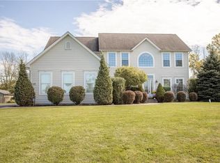 6289 Utley Rd, Akron, NY 14001