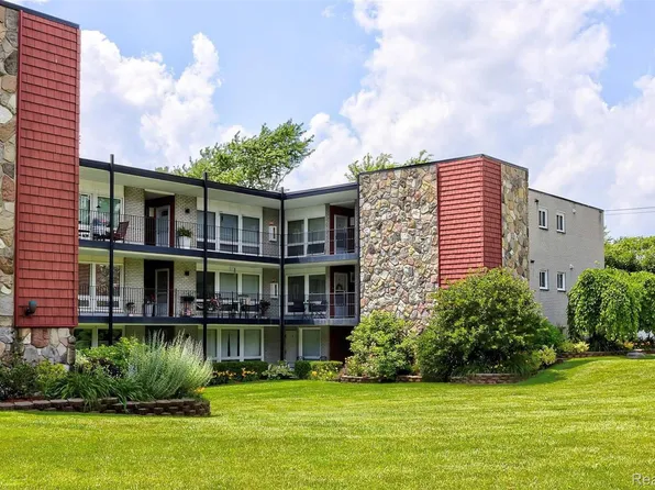 4345 Crooks Rd APT 36, Royal Oak, MI 48073