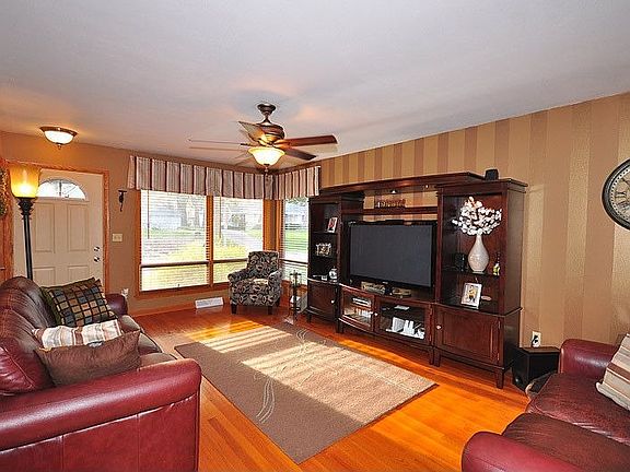 3rd image of 508 N 116th St