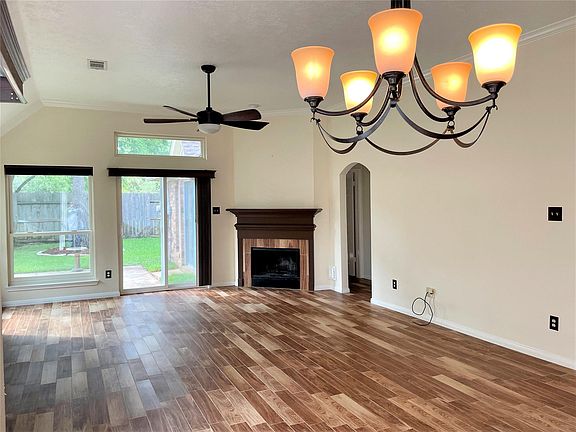 5th image of 7027 River Garden Dr