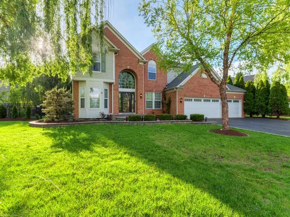 12308 Blue Iris Ln, Plainfield, IL 60585
