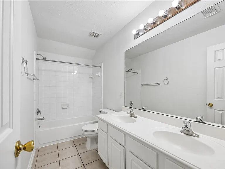 5606 Cozy Terrace Ln — Photo 15
