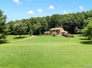 3672 Hawks Rest Rd, Wildwood, MO 63069