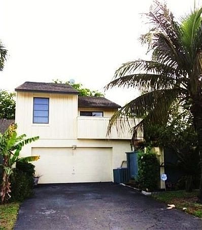 1st image of 12740 Spinnaker Ln