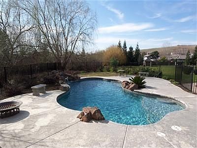Refreshing Pool Fenced for child protection